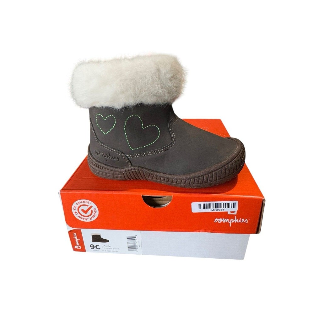 NIB Oomphies Winnie Brown White Fur Winter Zip Up Boots Size 9c Heart Embroidery